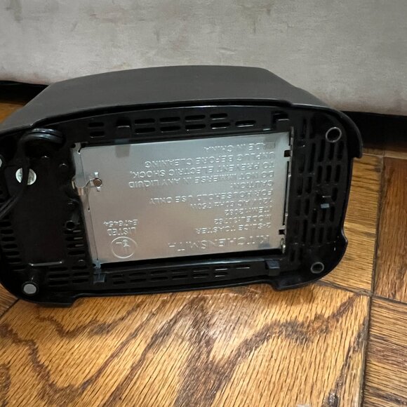 KitchenSmith toaster - CREAT CONDITION CLEAN INSIDE! OUT - Picture 10 of 10